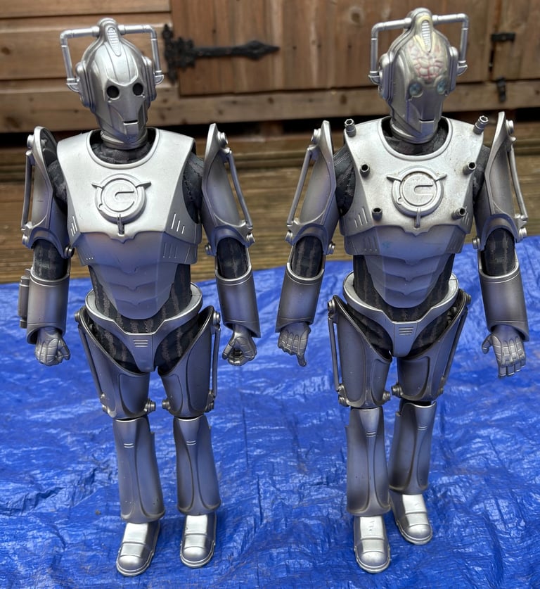 2 Doctor Who Cyberman 12inch Figures 
