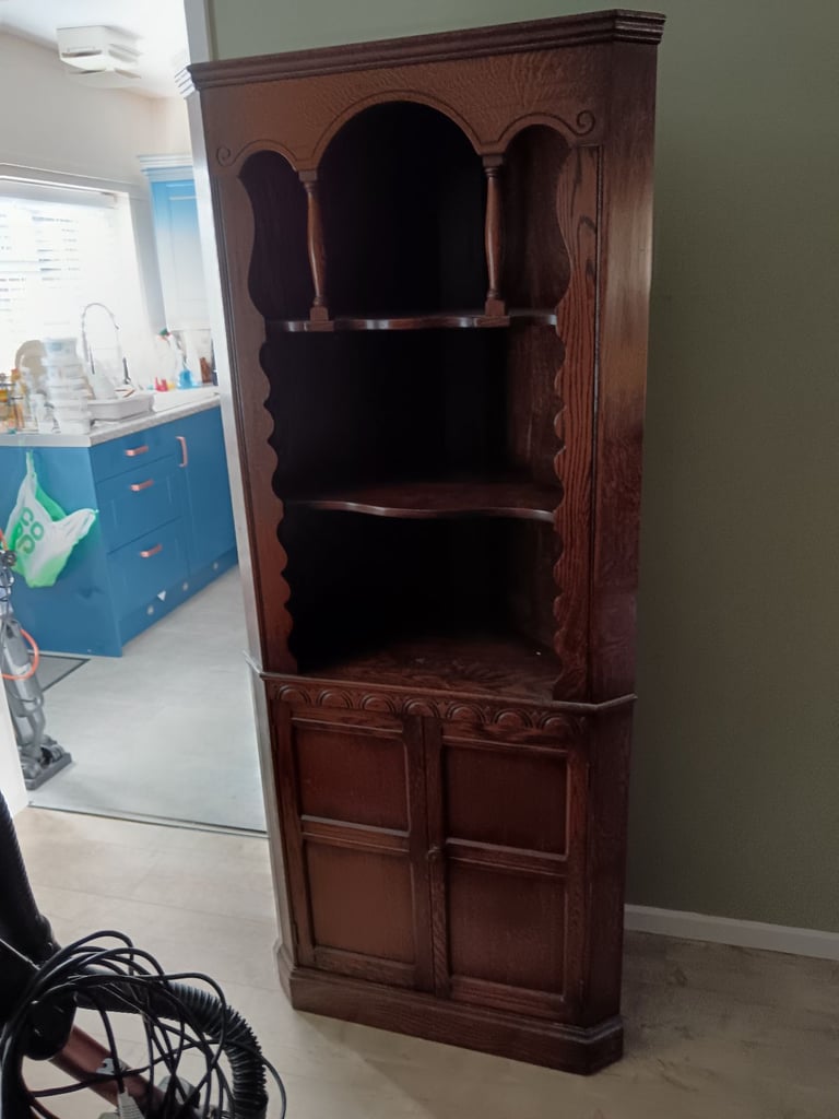 Oak corner unit