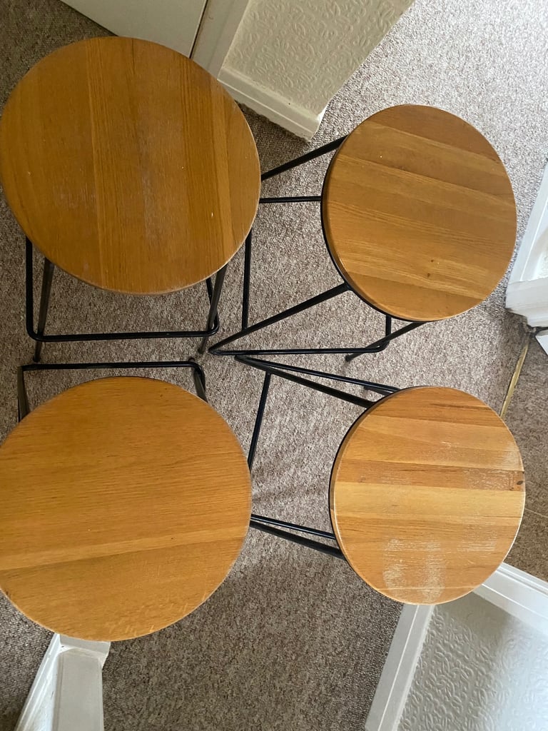 Cook and Luis barstool x4