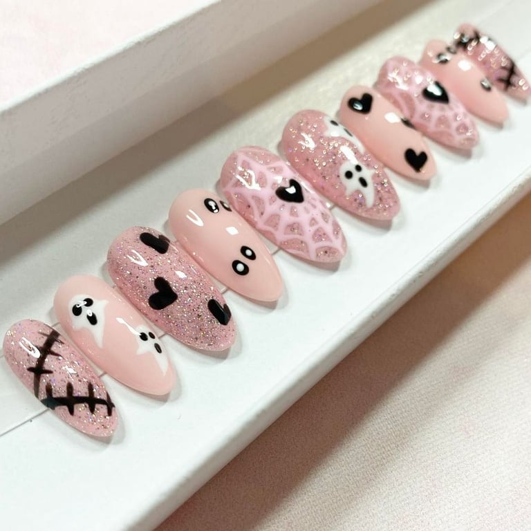 HALLOWEEN PRESS-ON NAILS - CUSTOM, HAND-PAINTED, AFFORDABLE