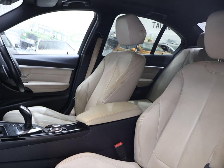2015 BMW 3 Series 320d EfficientDynamics Sport 4dr Step Auto SALOON DIESEL Automatic