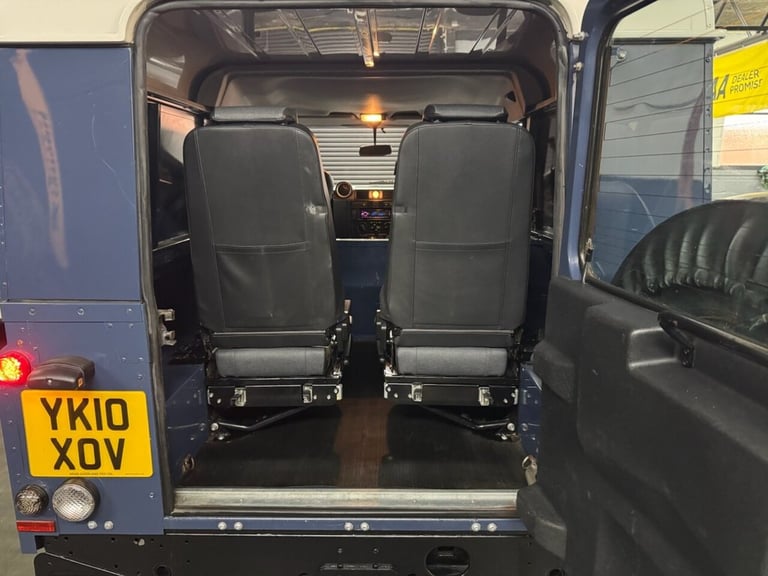 2010 10 LAND ROVER DEFENDER 2.4 TDCI HARD TOP SUV 3DR DIESEL MANUAL 4WD SWB EURO