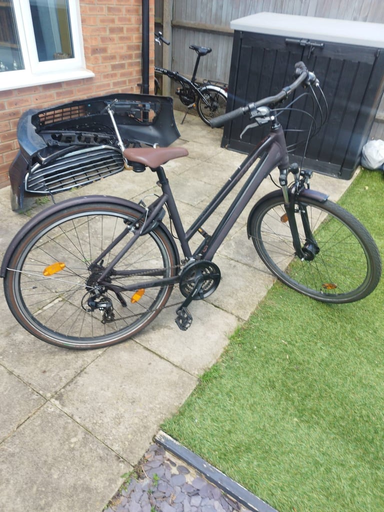 Scott adult bicycle with Shimano gears