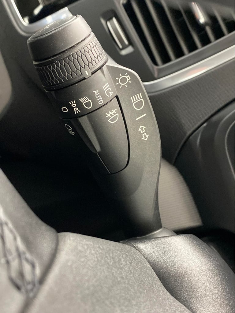 2022 Volvo XC90 2.0 T8 [455] RC PHEV Core Bright 5dr AWD Gtron ESTATE PETROL/ELECTRIC Automatic