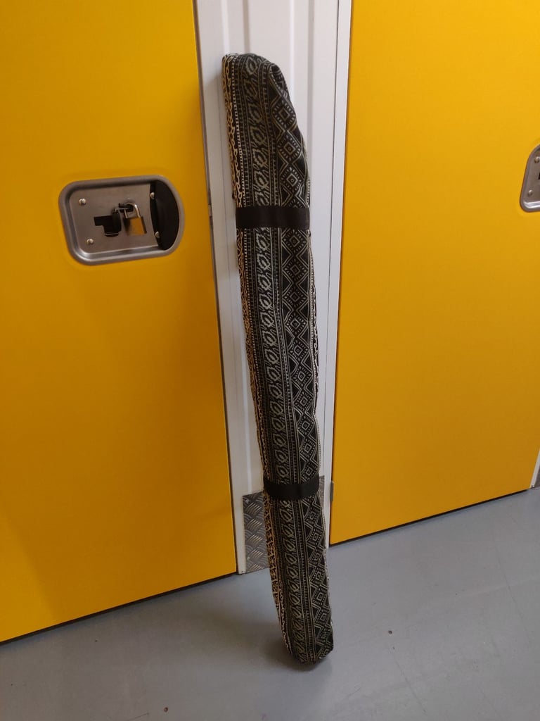 Genuine didgeridoos 