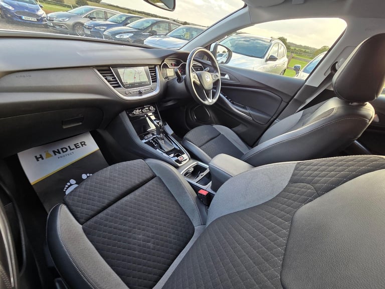 2019 Vauxhall Grandland X 1.2 Turbo Tech Line Nav Auto Euro 6 (s/s) 5dr Petrol