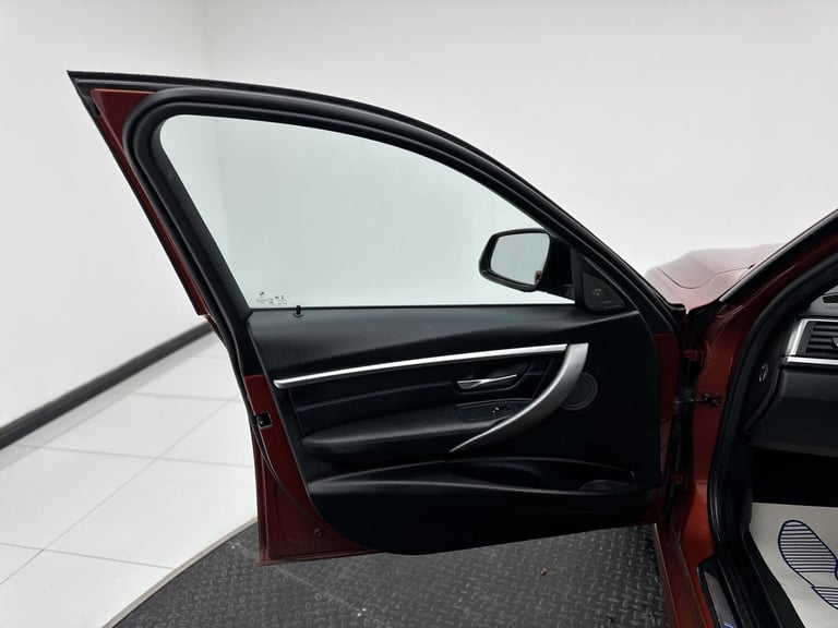 2017 BMW 3 Series 330e M Sport 4dr Step Auto SALOON PETROL/ELECTRIC Automatic