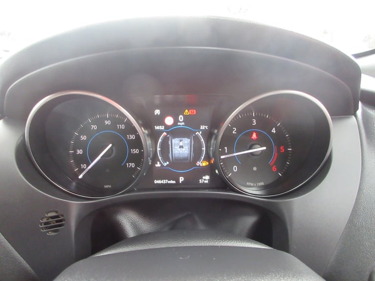 2017 Jaguar F-Pace 2.0d R-Sport 5dr Auto AWD ESTATE Diesel Automatic