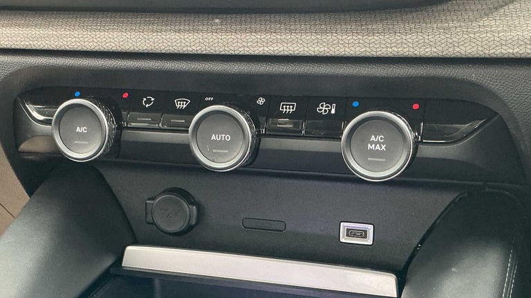 2022 Citroen C5 X 1.2 PureTech 130 Shine 5dr EAT8 SUV Petrol Automatic