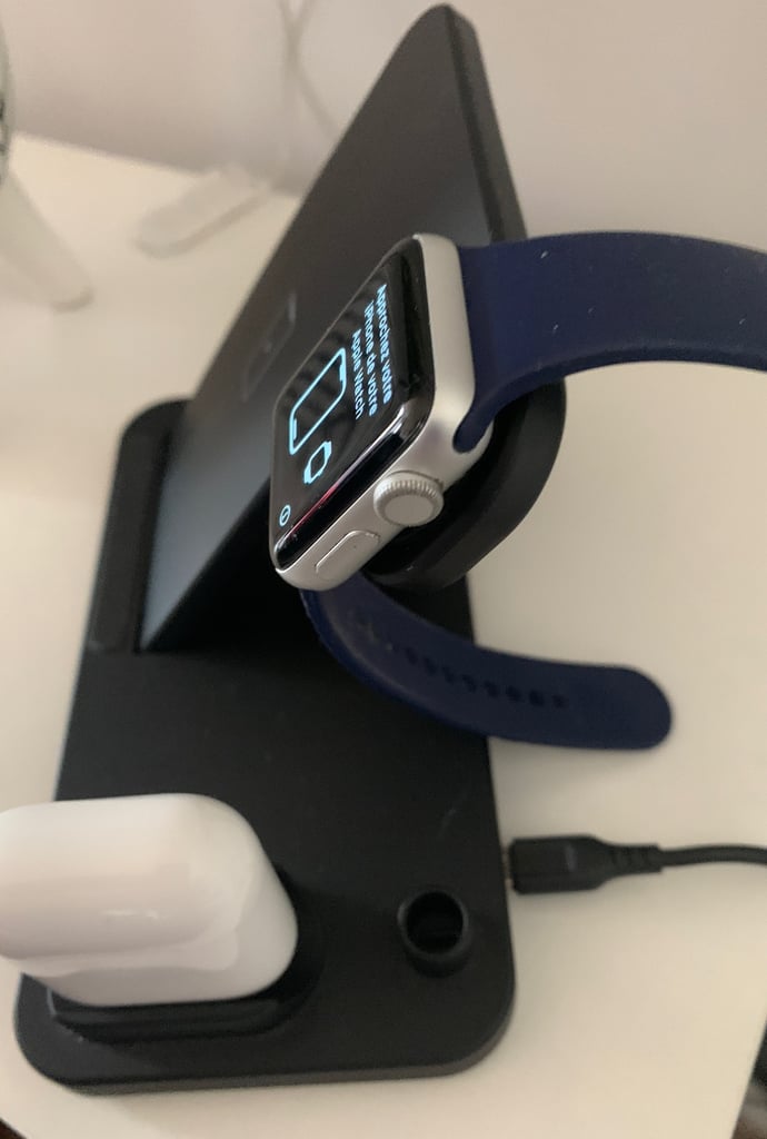 Like-New 4-in-1 Foldable Charger with USB Lead and Mains Adapter