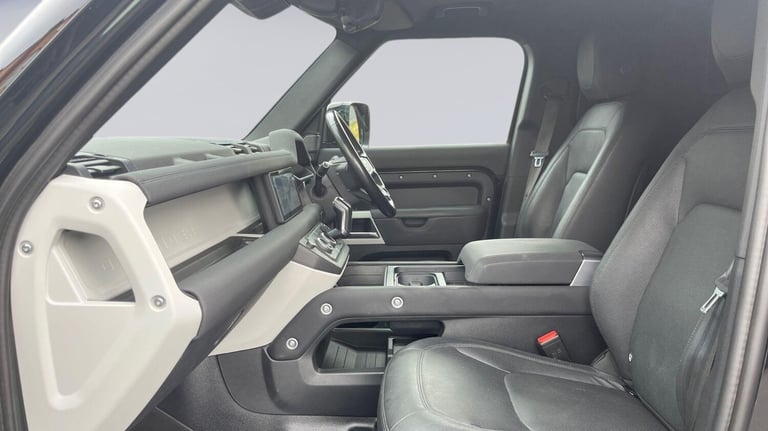 2023 Land Rover Defender 3.0 D250 Hard Top SE Auto PANEL VAN DIESEL Automatic