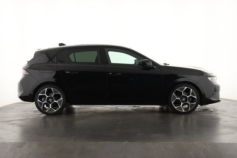 2024 Vauxhall Astra 1.2 Turbo 130 Ultimate 5dr Auto Hatchback Petrol Automatic