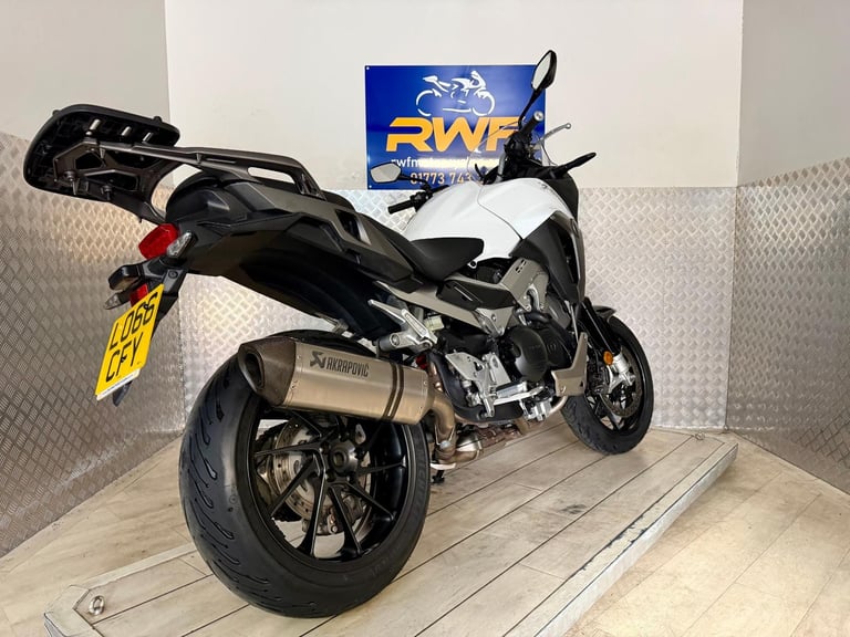 HONDA VFR 800X CROSSRUNNER, 2016, 66 REG, 15,763 MILES, SH, EXCELLENT COND 