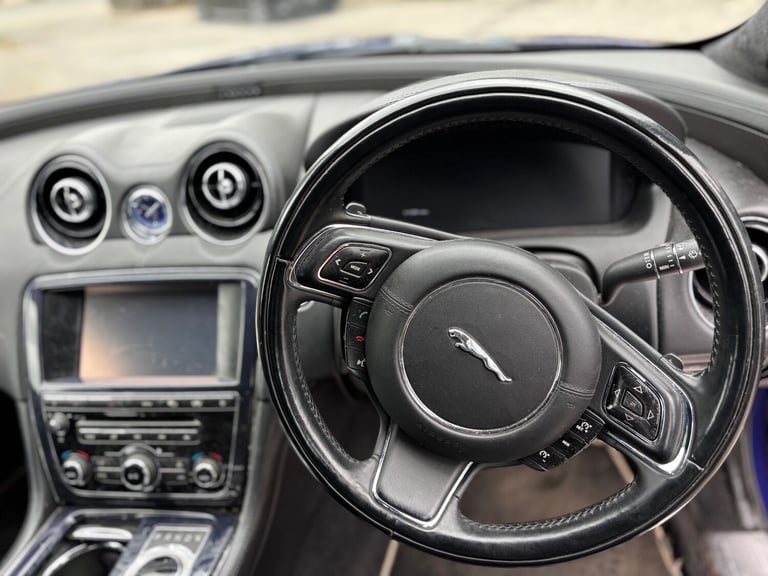 2010 JAGUAR XJ 5.0 V8 Portfolio 4dr Auto [LWB]