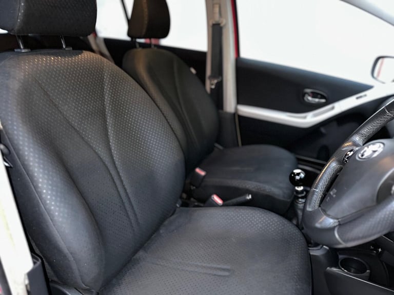 2009 Toyota Yaris 1.33 VVT-i SR 5dr [6] HATCHBACK PETROL Manual