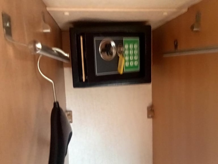 NU VENTURE RIO 2 BERTH 08 PLATE 