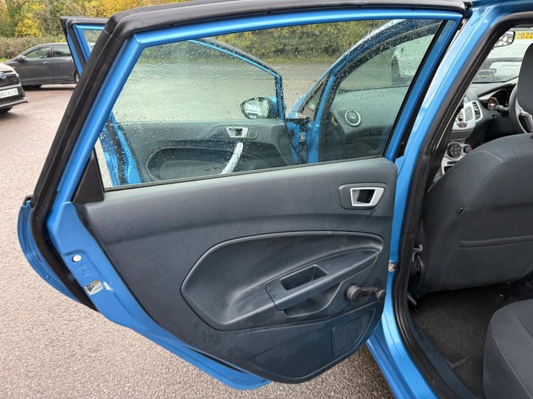 2012 Ford Fiesta 1.4 TDCi DPF Edge 5dr HATCHBACK Diesel Manual