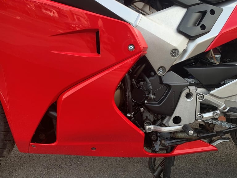 Honda VFR 800 - 2 YEAR WARRANTY 