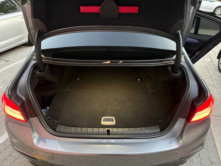 BMW, 5 SERIES 530E, 2018, PRISTINE CONDITION
