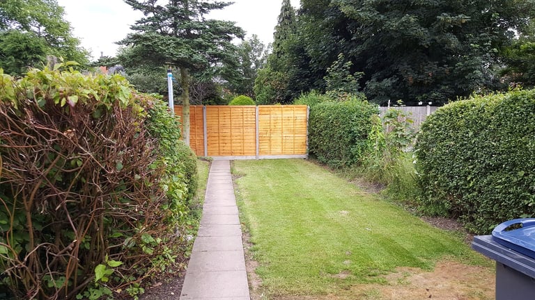 Ensuite DSS only shared house - fantastic place, 6 x ensuites. Not to be missed!