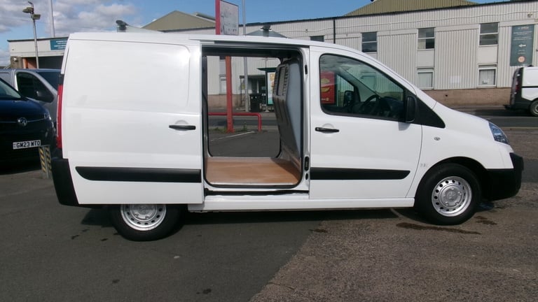 2013 Peugeot Expert 1000 1.6 HDi 90ps H1 Professional Van NO VAT PANEL VAN Diesel Manual