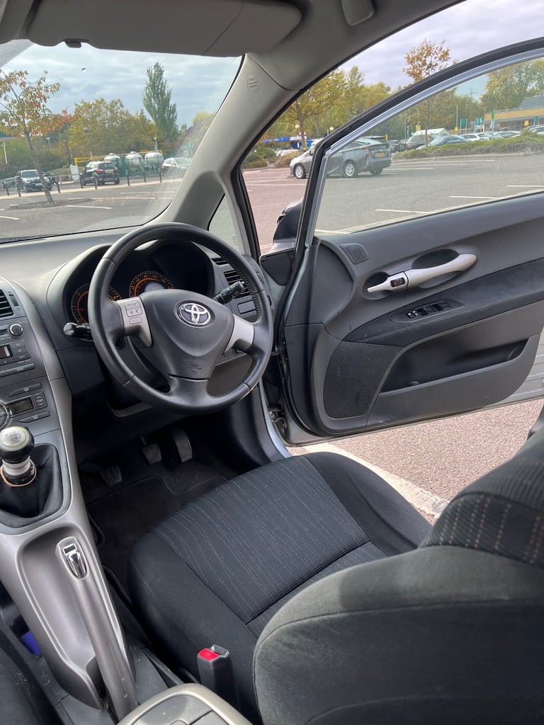 Toyota, AURIS, Hatchback, 2009, Manual, 1364 (cc), 5 doors