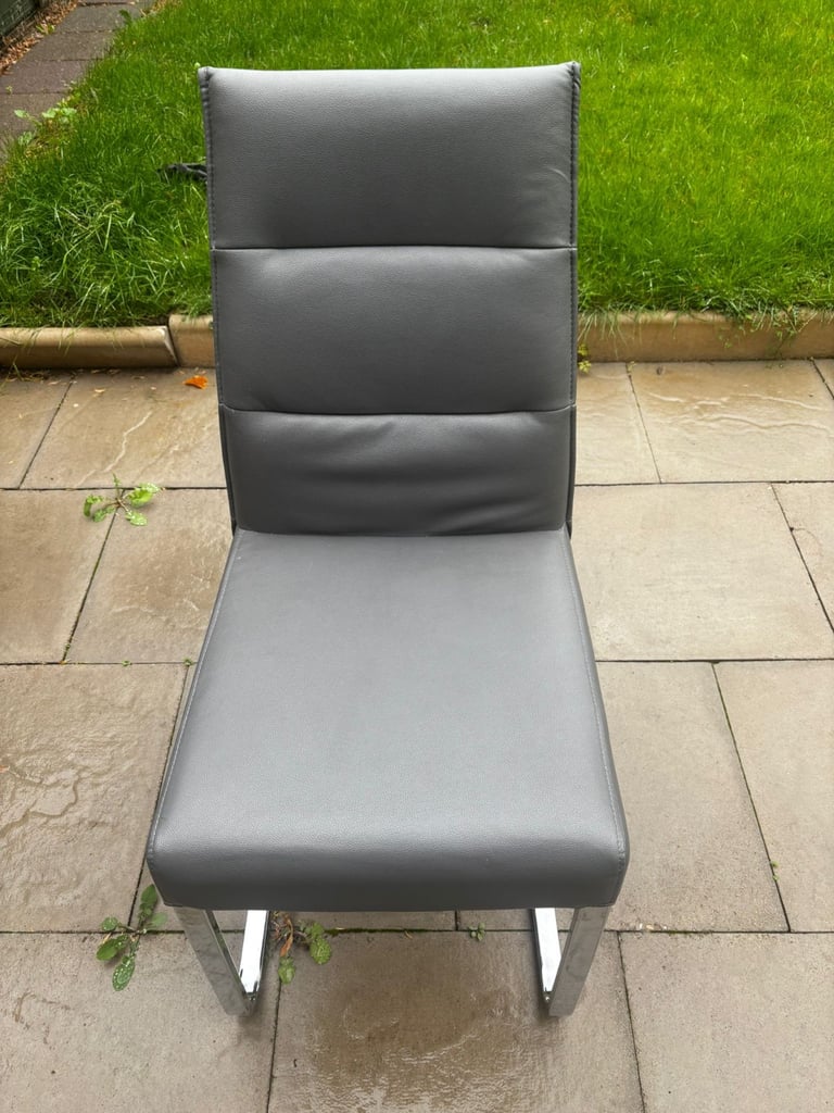 image for 6 GREY DINING ROOM CHAIRS