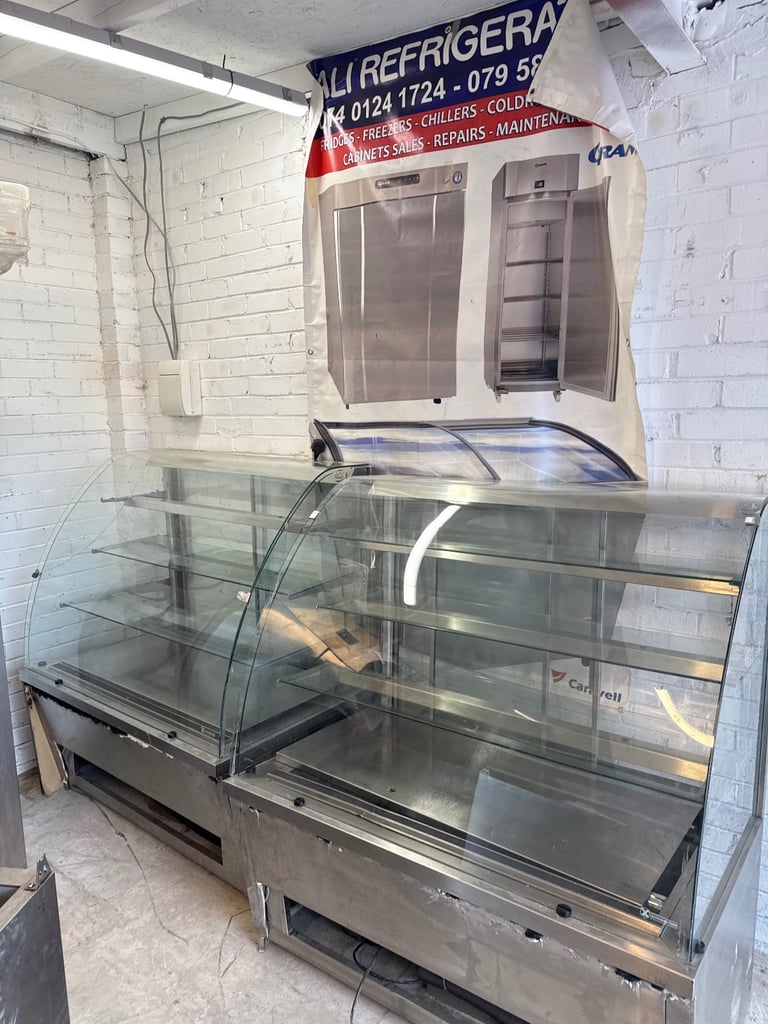 Cake fridge desert fridge display cafe shop restaurant takeaway 