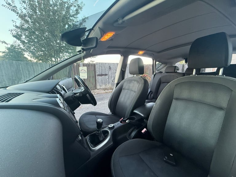 2012 Nissan Qashqai 1.6 dCi N-Tec+ 5dr 4WD HATCHBACK Diesel Manual