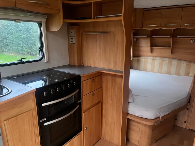 Adria Adora 523 2005 (4Berth)