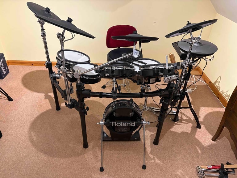 Roland TD30KSE Drum Kit with upgrade and extras
