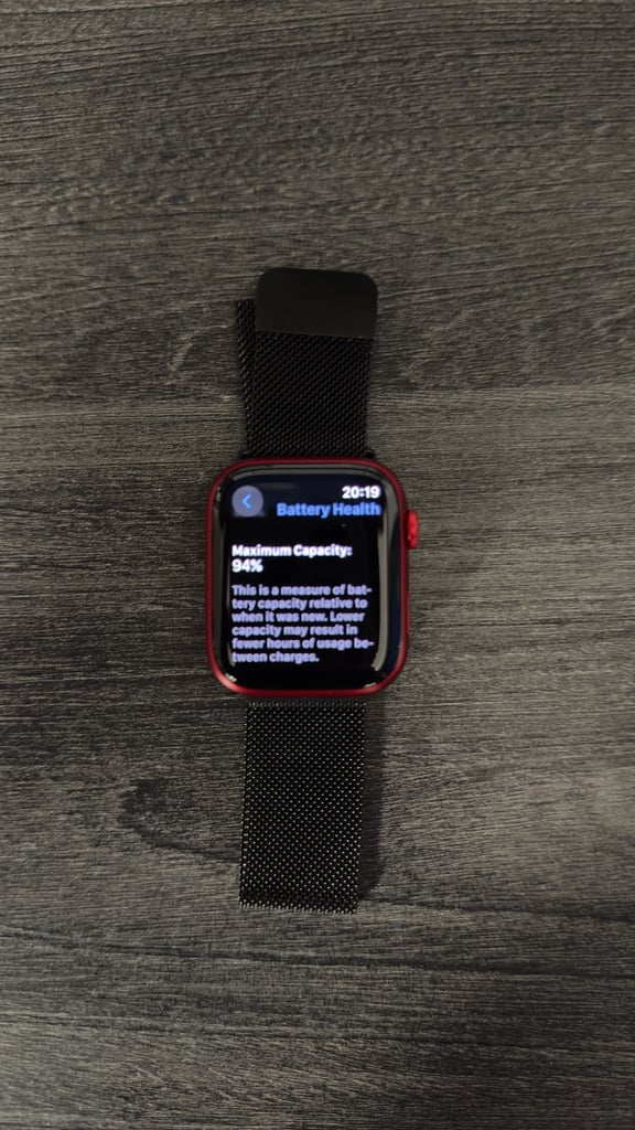 Apple Watch Series 8 45mm Red GPS