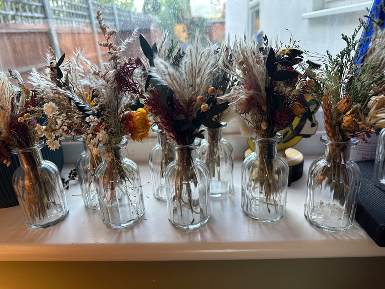 image for 12 mini vases with dried flowers 