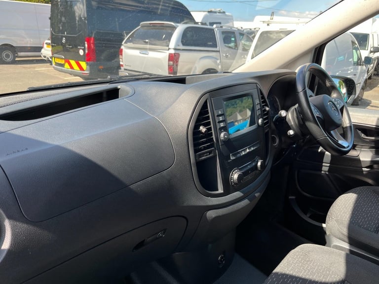 2023 Mercedes-Benz Vito 2.0 116 CDI Premium G-Tronic RWD L2 Euro 6 (s/s) 5dr (LWB) PANEL VAN Dies...