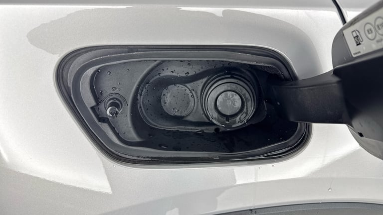 2023 Volvo XC40 B4 Plus SUV Hybrid Automatic