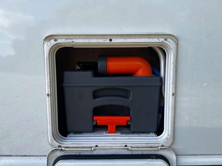 2017 Elddis Affinity 550 Elddis Affinity 550 Caravan with Kampa Awning Unlisted Petrol Automatic