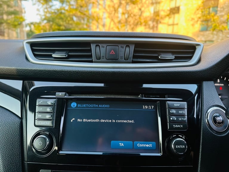 2014 Nissan Qashqai 1.5 dCi Tekna 5dr Diesel