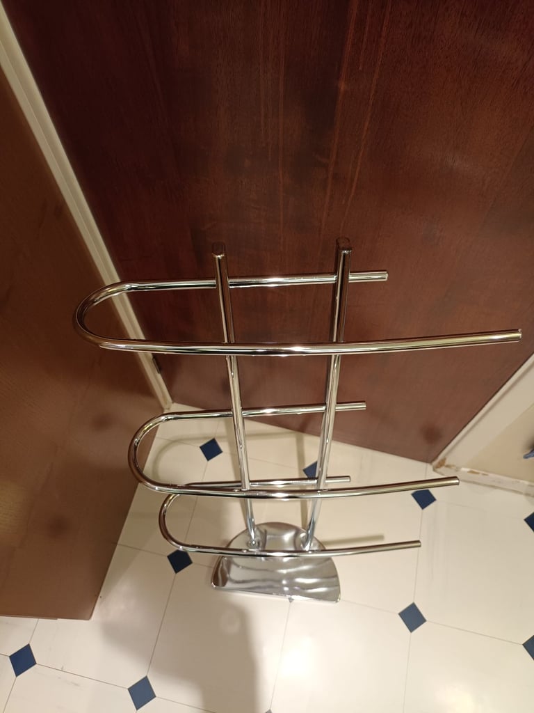Chrome Towel Rail