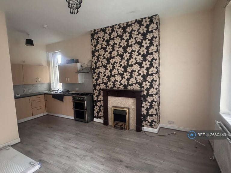 3 bedroom house in Acres Street, Bradford, BD21 (3 bed) (#2680449)