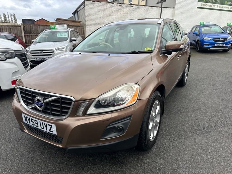 2009 Volvo XC60 2.4 D5 SE Lux SUV 5dr Diesel Geartronic AWD Euro 4 (205 ps) ESTATE Diesel Automatic
