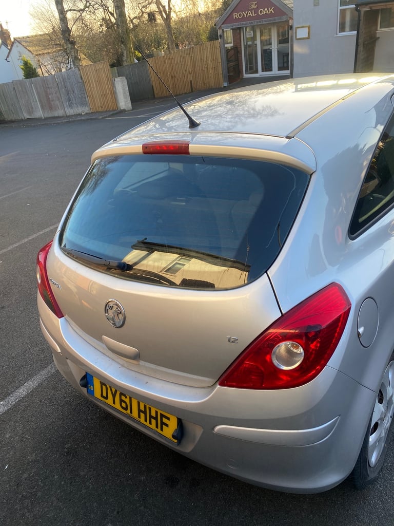 Vauxhall Corsa 1.216V Exclusiv Hatchback 3dr Petrol Manual Euro 5 (A/C) (85 ps)
