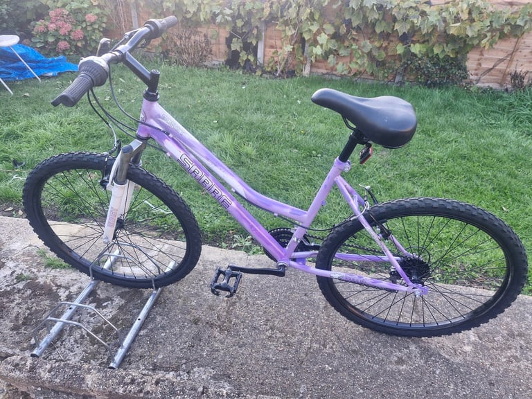 GIRLS LADIES WOMES ADULTS SABRE 26 INCH WHELLS 18 INCH FRAME 18 SPEED BIKE BICYCLE