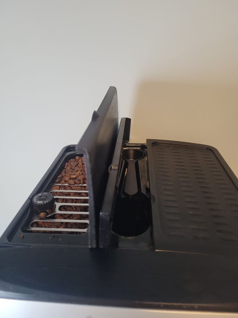 De Longhi Coffee machine bean to cup Caffe Corso