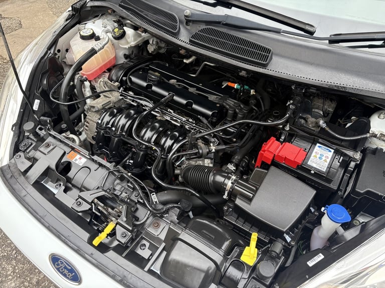 FORD FIESTA 1.25 Zetec 2014