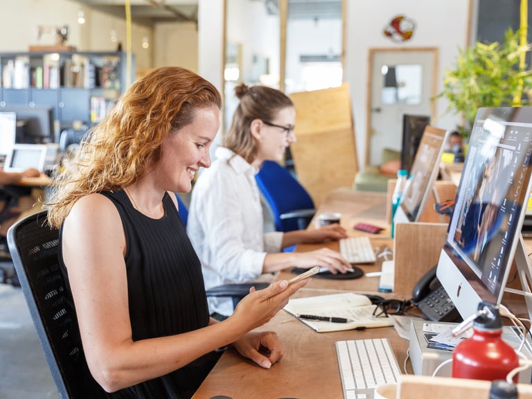 1ST MONTH FREE! | DESK SPACE | Coworking Desk | Dedicated Desk in Hackney East London E9