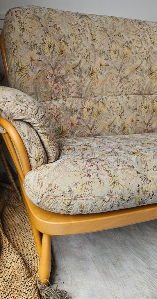 Vintage Ercol 766 Jubilee Three-Seater Sofa – Blonde Wood – Mid-Century Modern