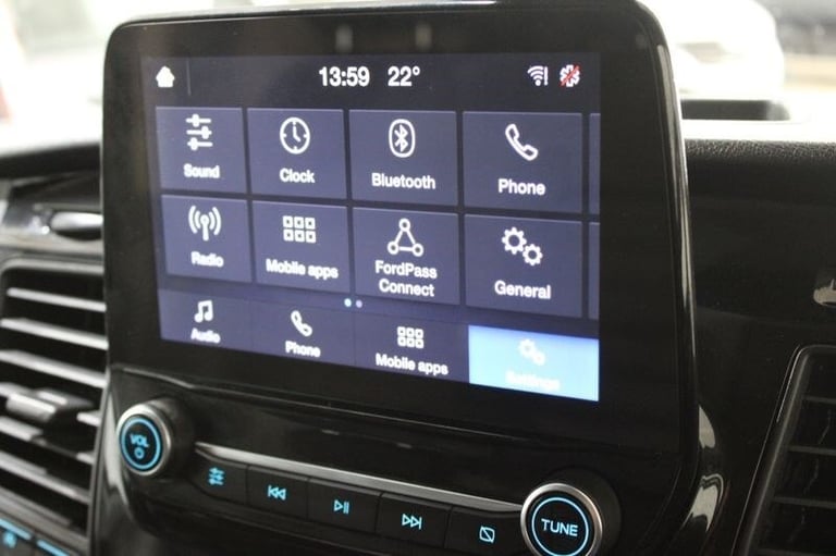 2022 Ford Transit Custom 300 L1 FWD 2.0 EcoBlue 170ps Low Roof Trail Van Panel Van Diesel Manual