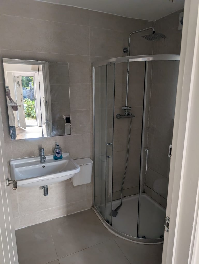5 bed house to rent wd17 