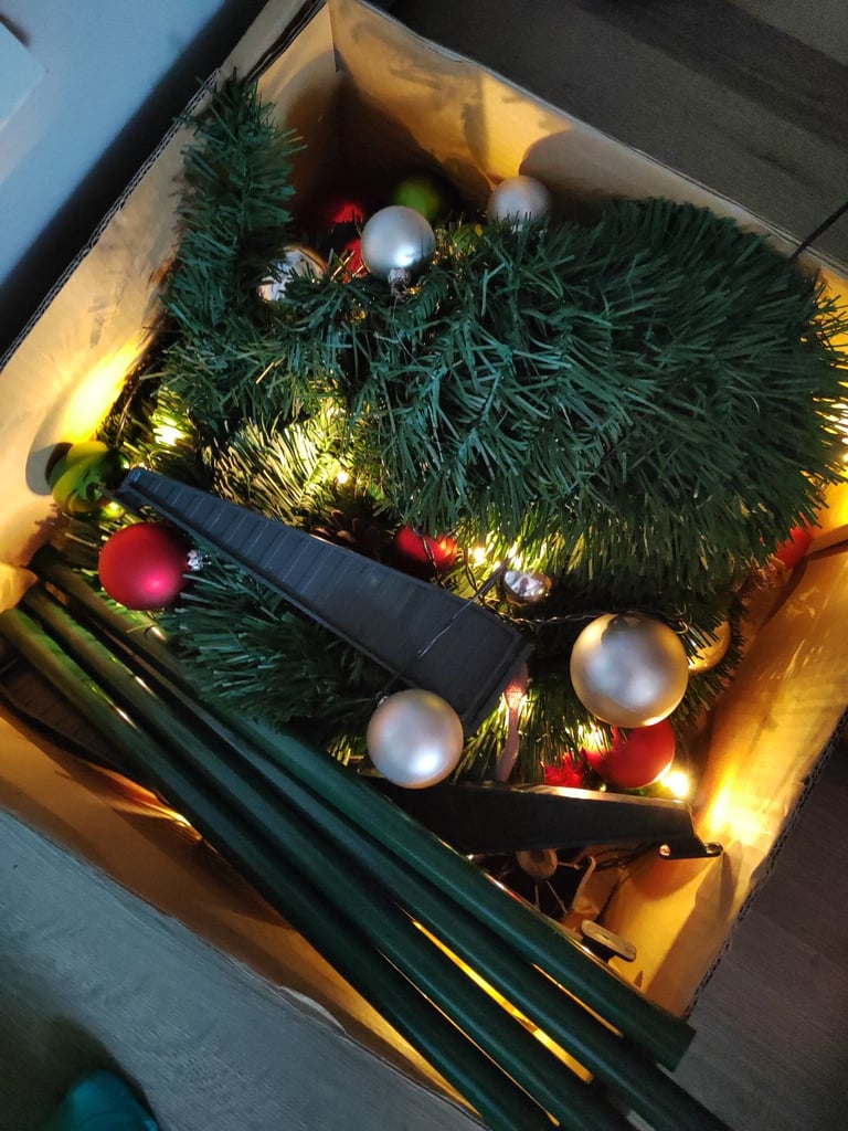 image for POP UP CHRISTMAS TREE 