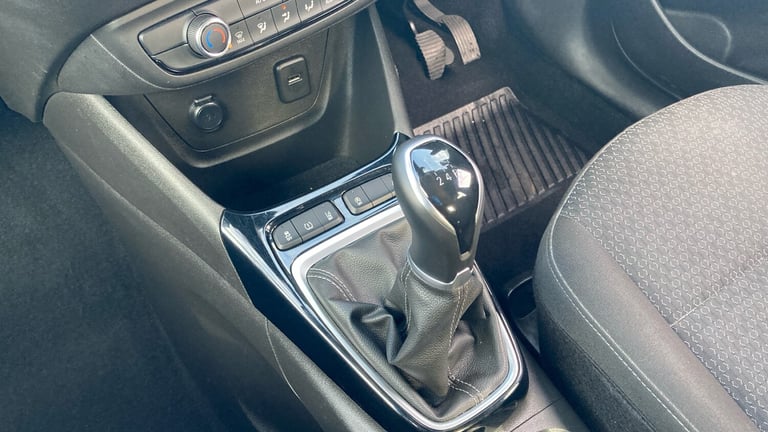 2022 Vauxhall Crossland 1.2 Design 5dr Petrol Hatchback Hatchback Petrol Manual